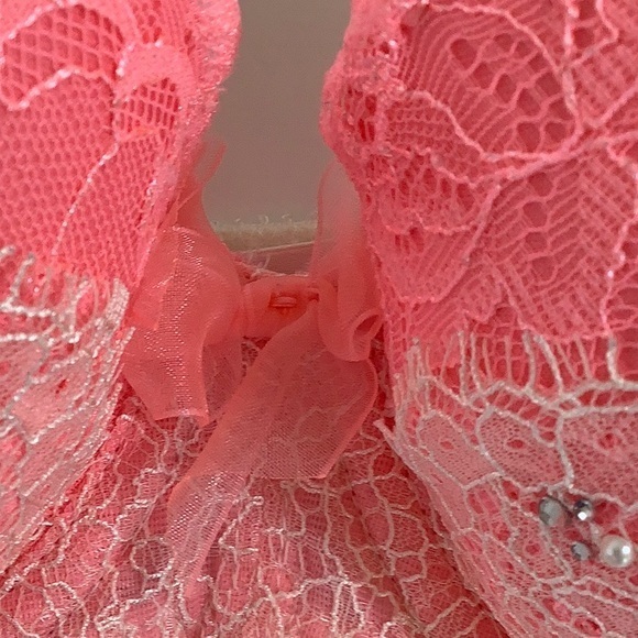 VS pearls and crystals dream angels lined Demi 32C - Picture 4 of 12